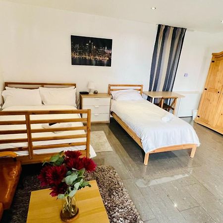 City View Sunset Luxurious Apartment In London Zone-1 Including One Family Twin Room With Its Own Stunning Private Terrace Eksteriør billede