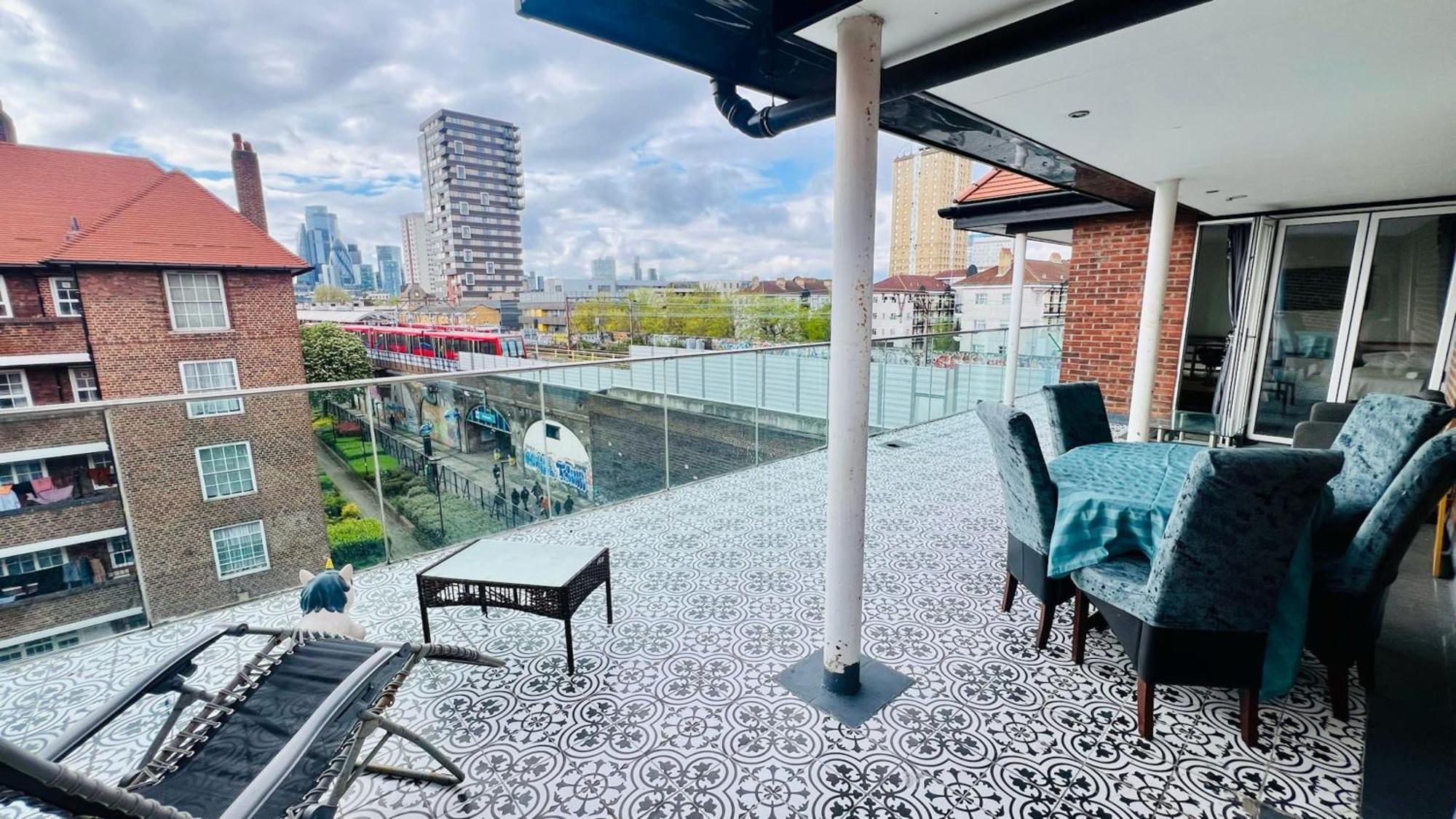 City View Sunset Luxurious Apartment In London Zone-1 Including One Family Twin Room With Its Own Stunning Private Terrace Eksteriør billede